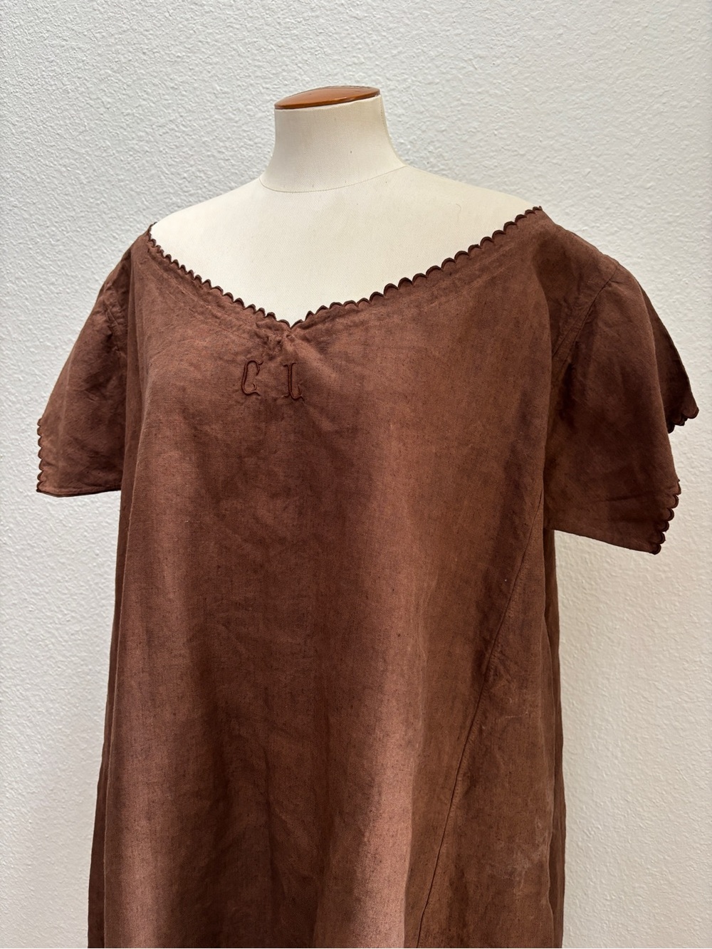Antique French Brown Linen Dress - Picture 2 of 5